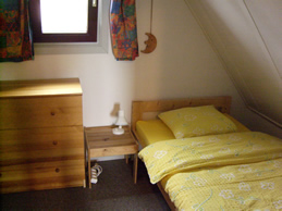 Schlafzimmer oben Ferienhaus am Lauwersmeer