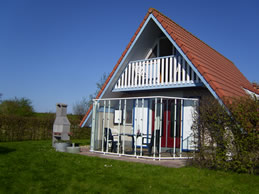 Ferienhaus in Holland mit Windschutz und Grill